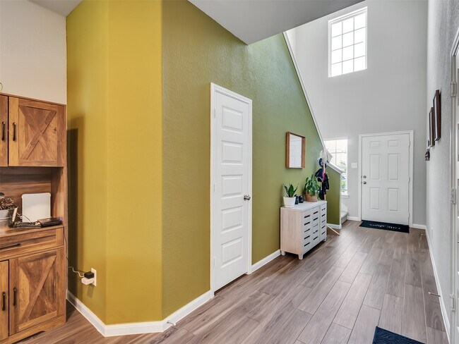 Building Photo - 2416 Bluefish Ct