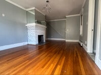 Building Photo - 76 Porter St
