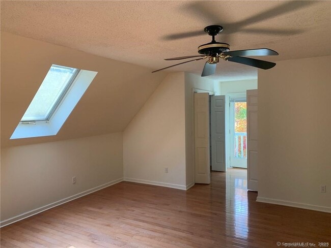 Building Photo - 380 Huckleberry Hill Rd