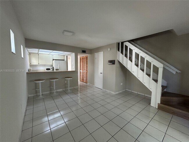 Building Photo - 3605 SW 17th St