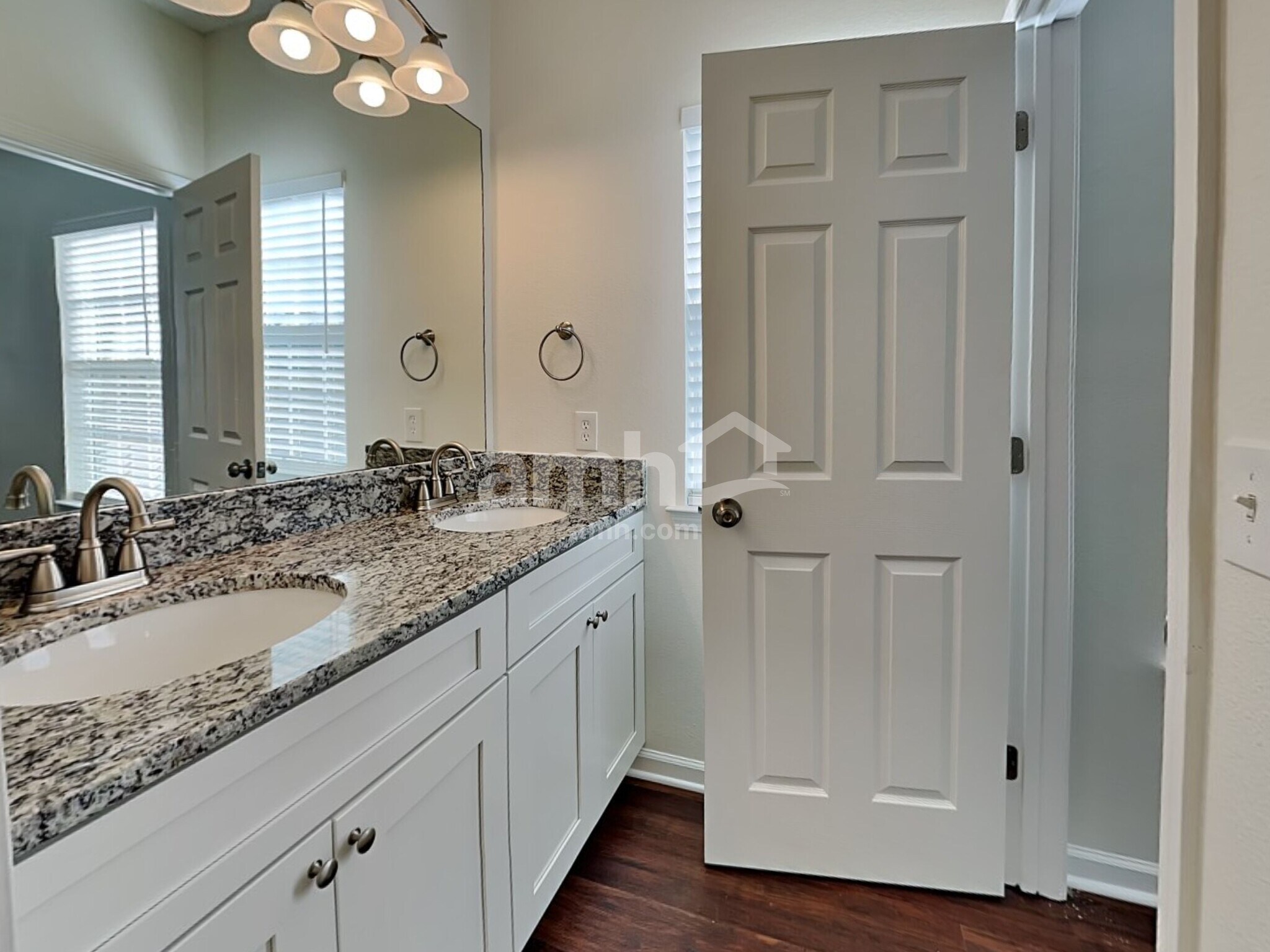 Building Photo - 116 Archwood Dr