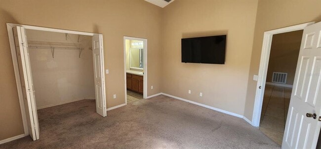 Building Photo - 2734 Eagle Canyon Dr S