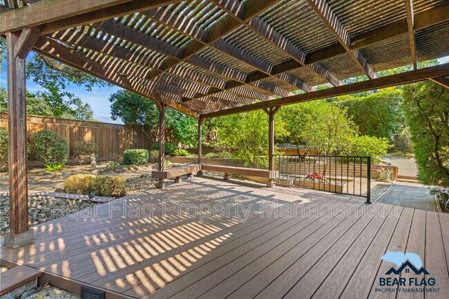 Building Photo - 7919 Ridgemont Dr