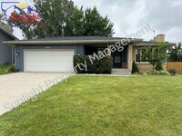 Building Photo - Spacious 4 Bed 3 Bath Home in Billings Hei...