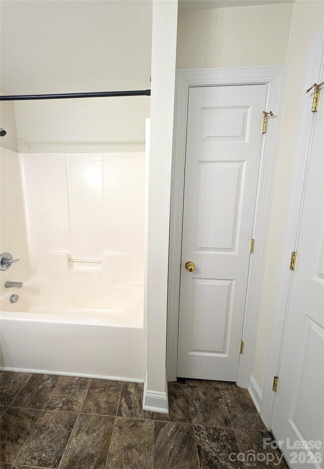 Building Photo - 2409 Trace Creek Dr