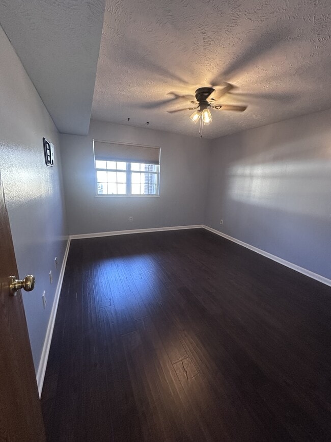 Building Photo - 1150 Tollis Pkwy