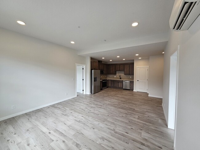 Building Photo - Atlas Condo