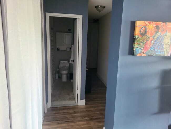 Building Photo - 4501 Arlington Blvd