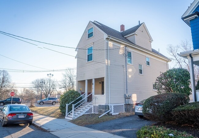 Building Photo - 4 Tyndale St