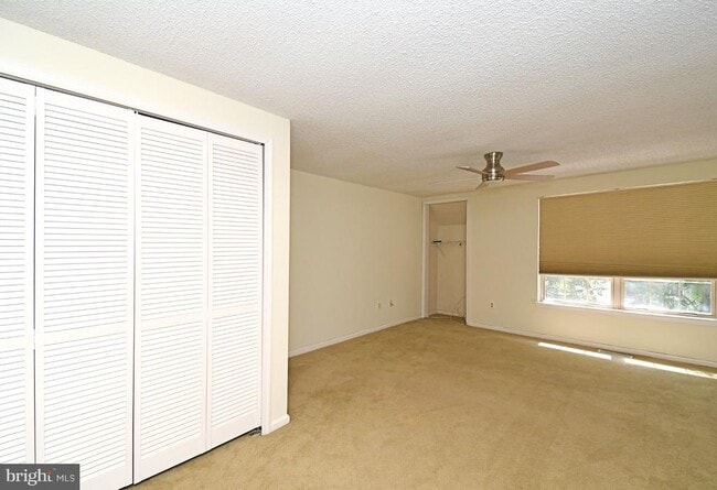Building Photo - 3208 Danbury Ct