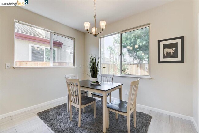 Building Photo - 2436 Pismo Ct