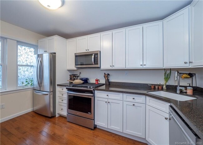 Building Photo - 115 Main St