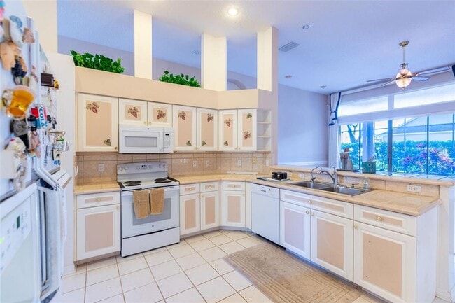 Building Photo - 497 Pickfair Terrace