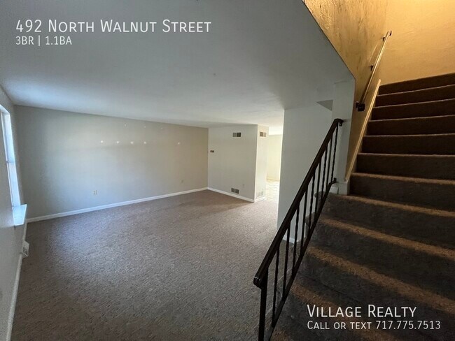 Building Photo - 492 N Walnut St