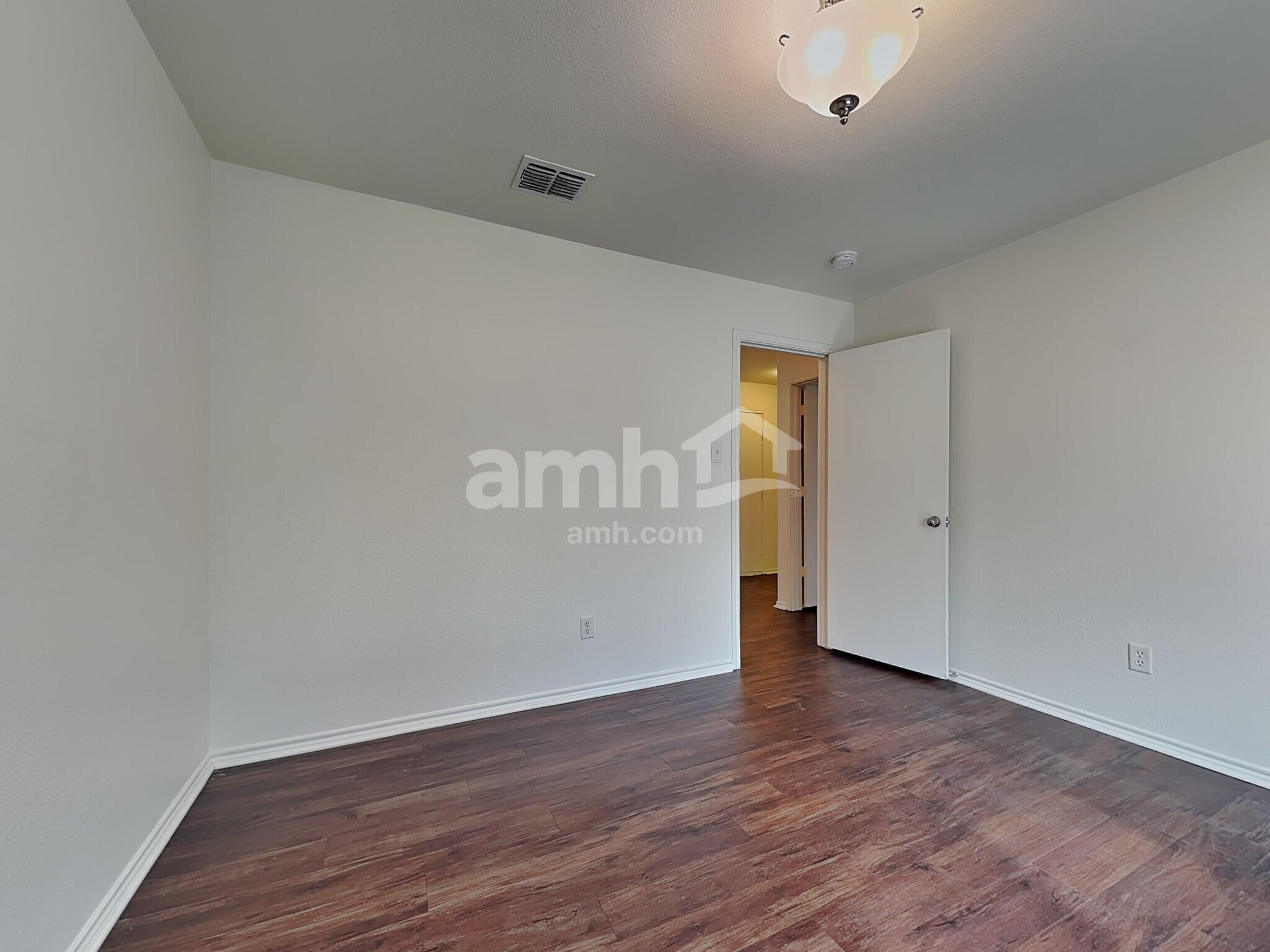 Building Photo - 9421 Pastime Ct