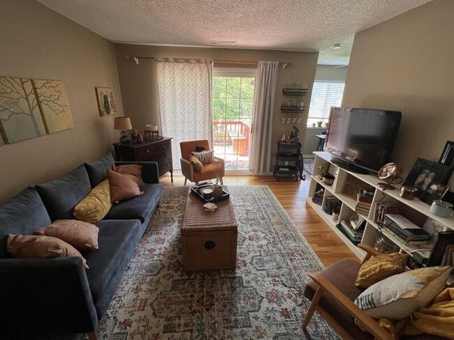 Building Photo - 12 N Michigan St