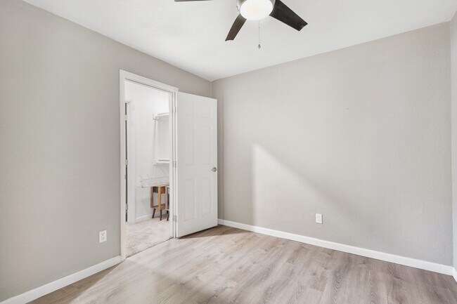 Building Photo - 2612 W Pierson St