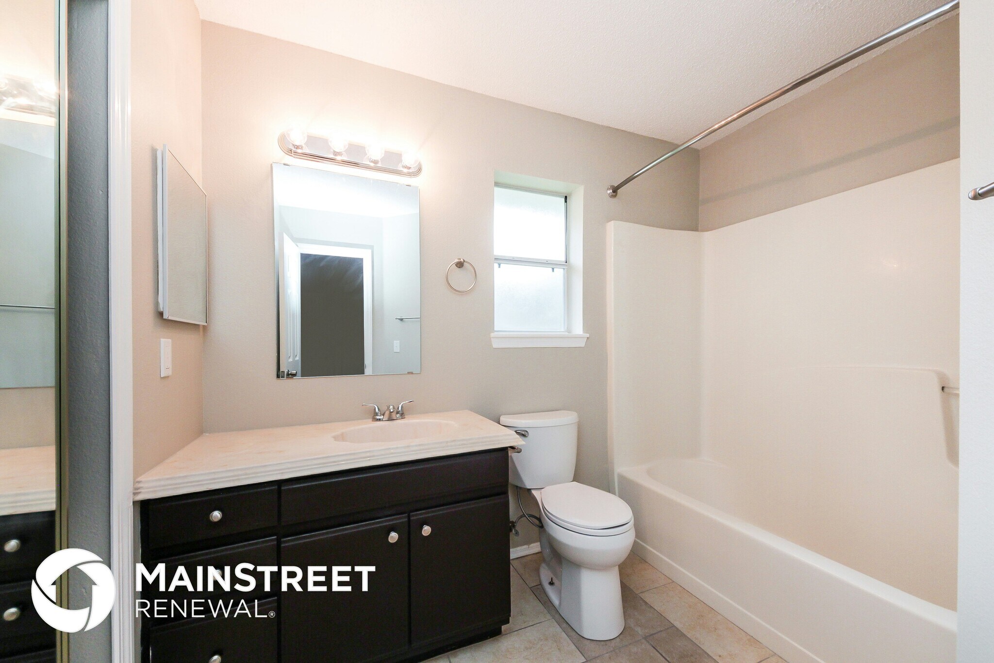 Building Photo - 1728 Dorset Dr