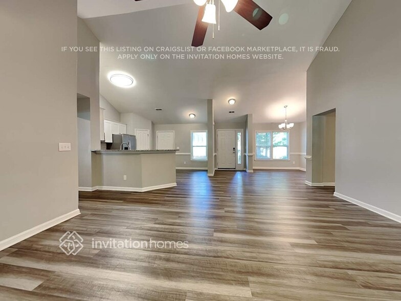 Building Photo - 9947 Davis Lake Pkwy