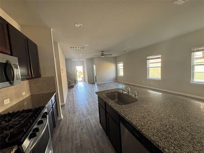 Building Photo - 2921 Bridekirk Dr