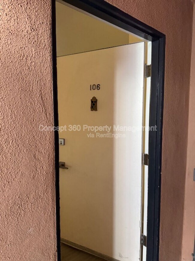 Building Photo - 1139 E Ocean Blvd