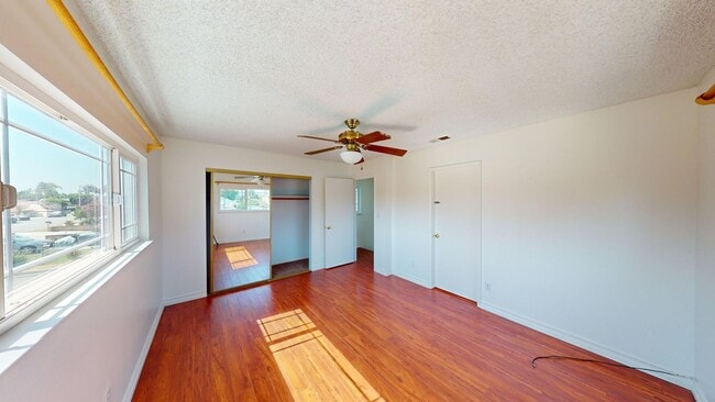 Building Photo - Cozy 3B2B located in a convenient area in Chino Hills!