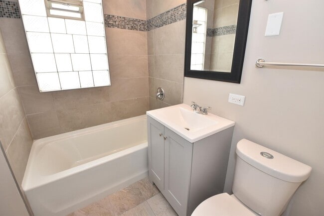 Building Photo - 1567 S 77th St
