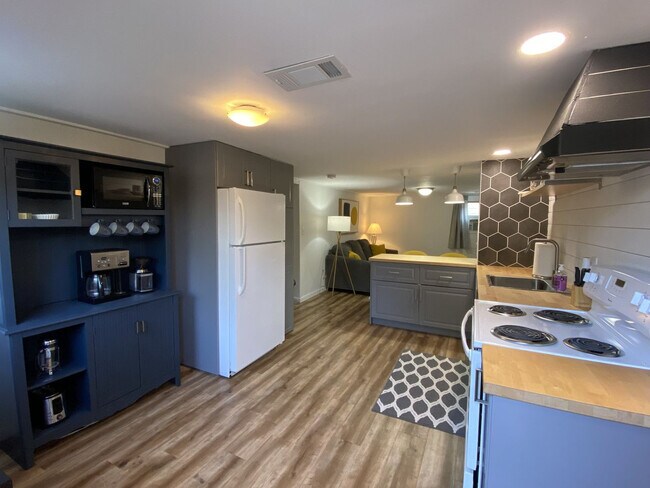 Building Photo - 101 N Wayland Ave