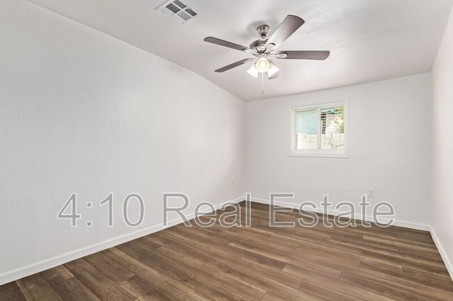 Building Photo - 1117 N 13th St