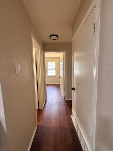 Building Photo - 4026 Dixon Cir