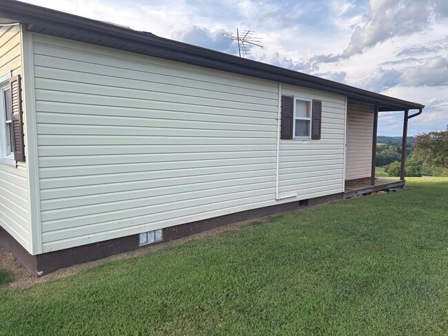 Building Photo - 350 Kitzmiller Rd