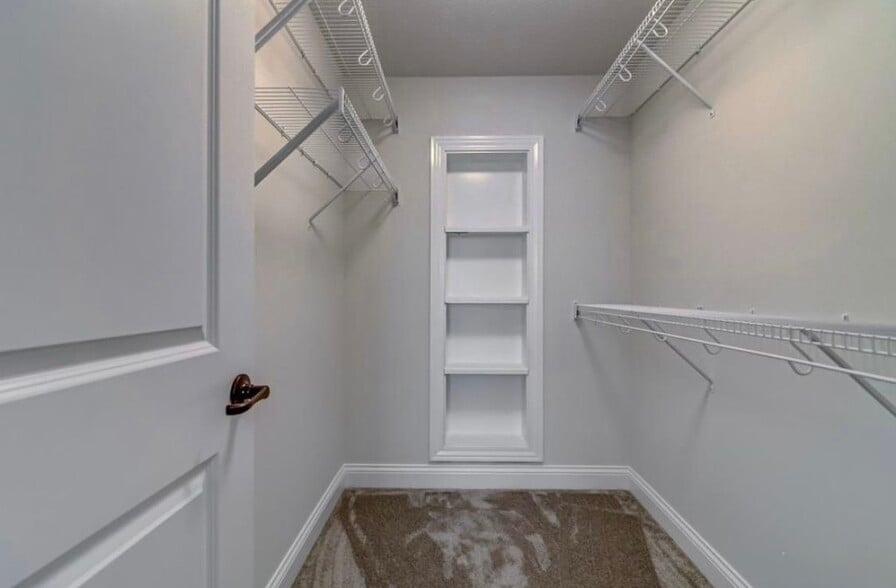 Building Photo - 1811 Spartan Dr