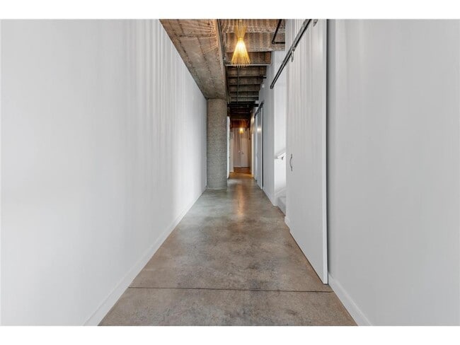Building Photo - 901 N 3rd St