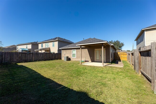 Building Photo - 19735 Crossfalls Ln