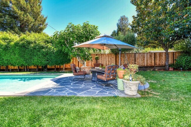 Building Photo - Stunning Four Bedroom Browns Valley Home f...