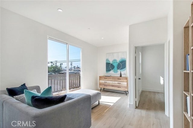 Building Photo - 302 Cabrillo St
