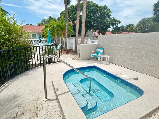 Building Photo - Gorgeous 3 Bed/3 Bath in Tranquil Gated Co...