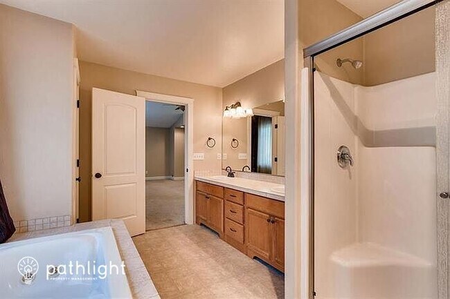 Building Photo - 15805 NE 79th Street