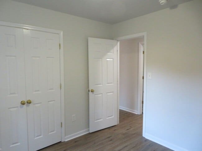 Building Photo - Dinwiddie VA