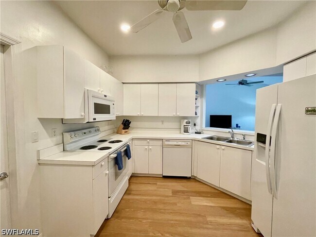 Building Photo - 685 Windsor Sq