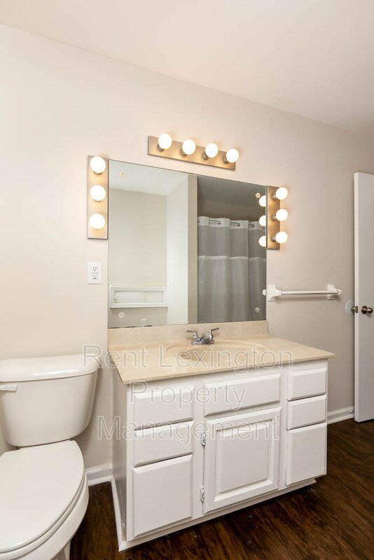 Building Photo - 145 Newcastle St