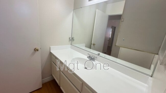 Building Photo - 13331 Barcelona Pl