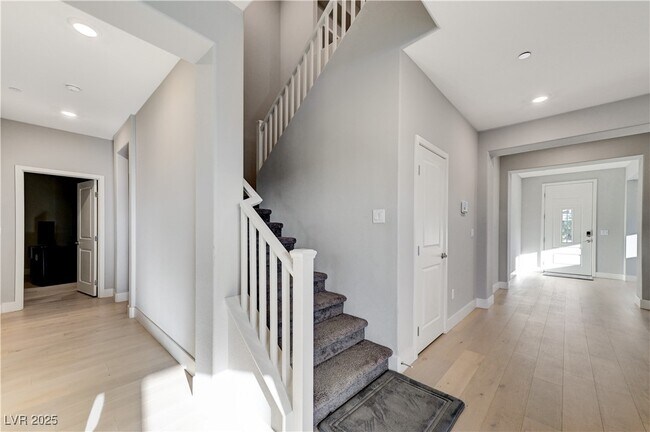Building Photo - 7572 Mount Spokane Ct
