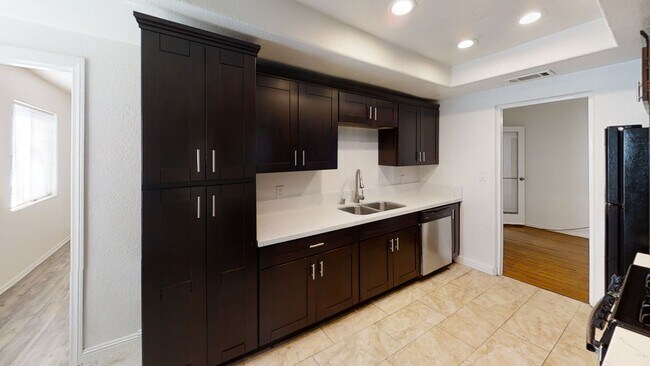 Building Photo - 6242 Dorothy Dr