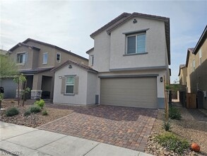 Building Photo - 6851 Gaslamp Hbr Ave