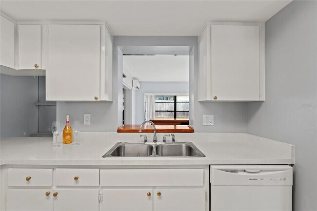 Building Photo - 2502 Indigo Dr