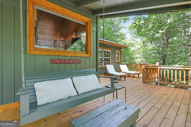 Building Photo - 166 Nantahala Pass Rd