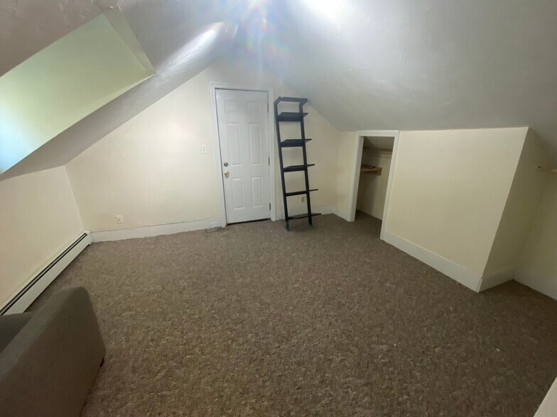 Building Photo - 258 Beacon St