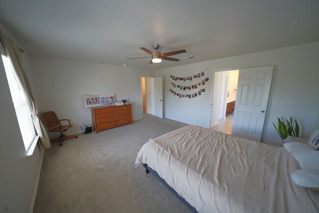Building Photo - Spacious Schertz Home with Game Room - Realtor Commission: $500