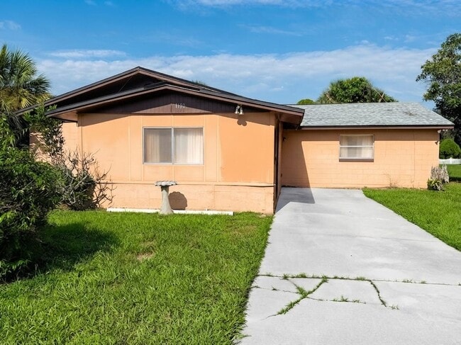 Building Photo - 1150 S Deleon Ave